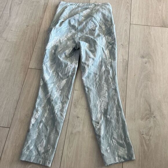 Lululemon women’s leggings crop size 4 - Picture 7 of 9